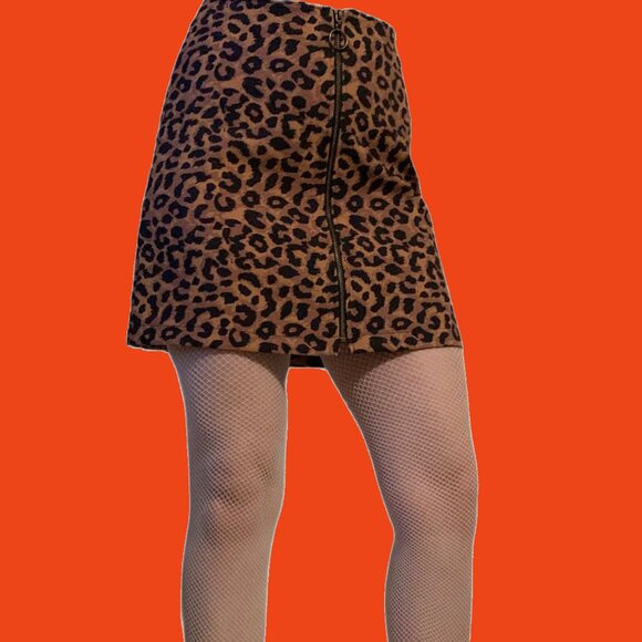 BSL Cheetah Print Zipper mini skirt - Picture 2 of 2